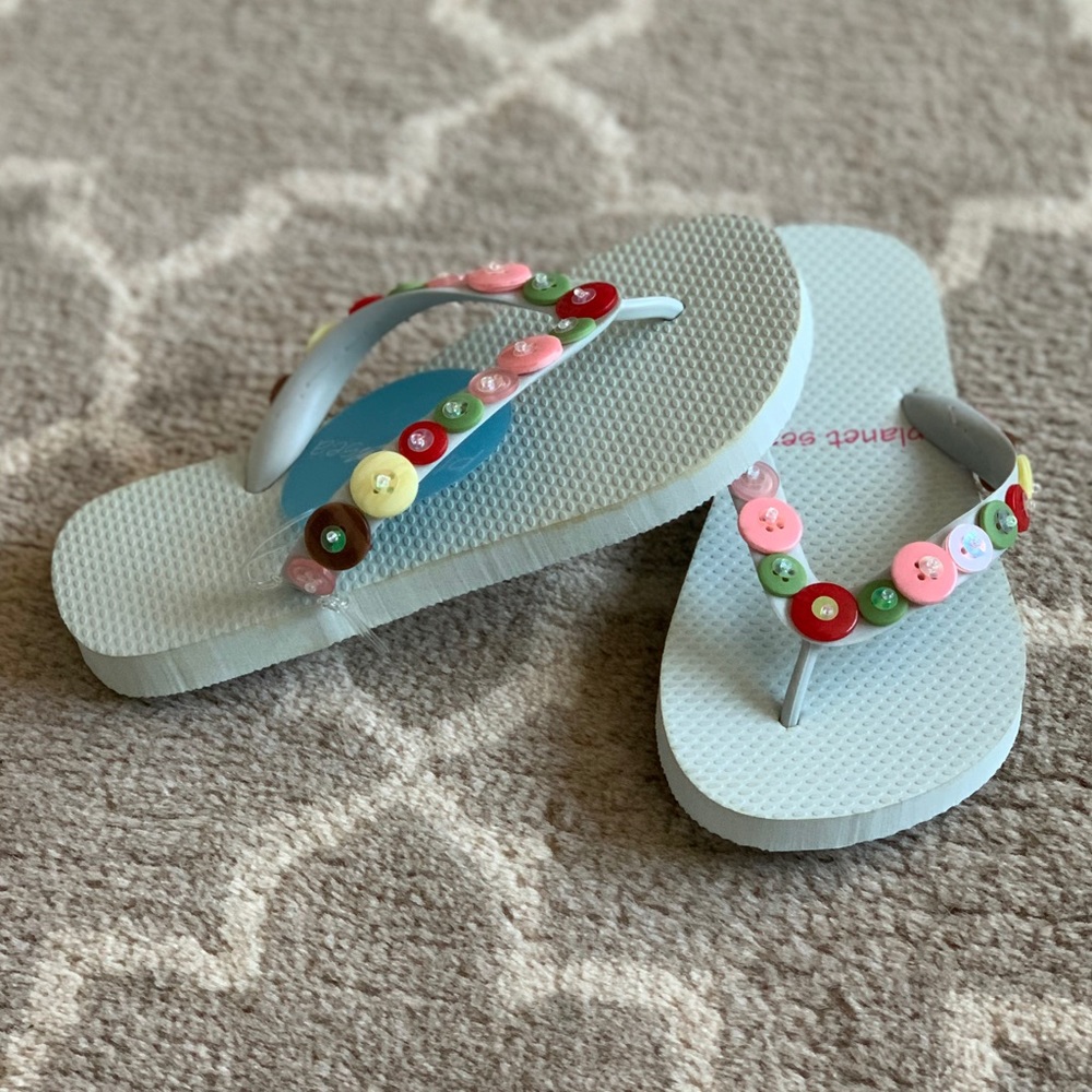 NWT Planet Sea Flip Flops